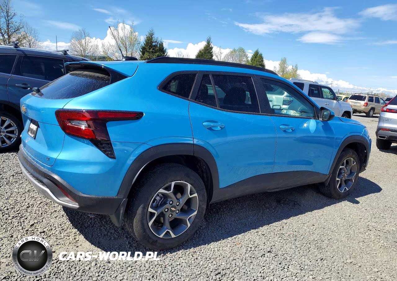 2025 Chevrolet Trax 1Lt VIN:KL77LHEP1SC270430 - 3