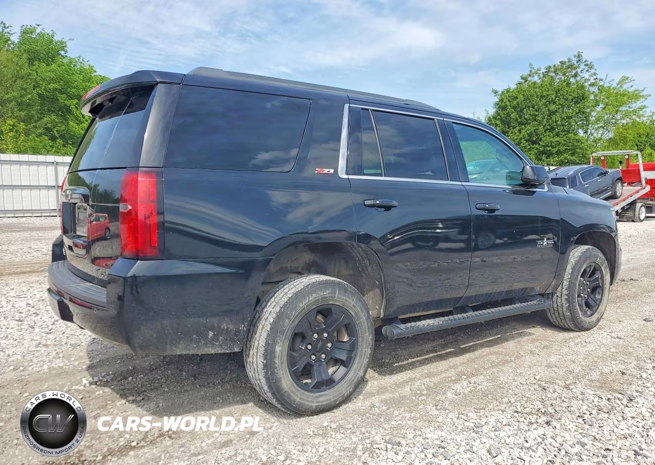 2017 Chevrolet Tahoe Lt VIN:1GNSKBKC5HR222232 - 3