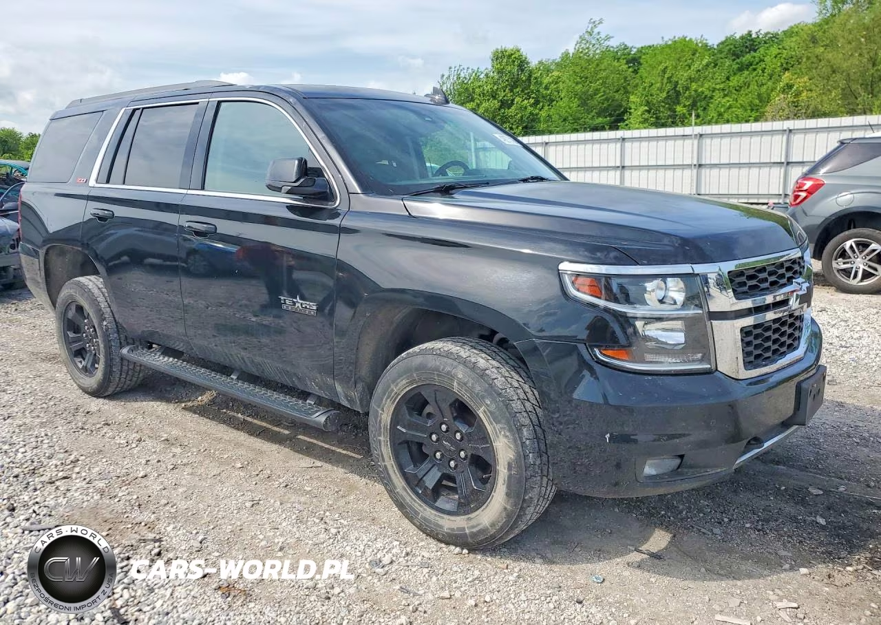 2017 Chevrolet Tahoe Lt VIN:1GNSKBKC5HR222232 - 4