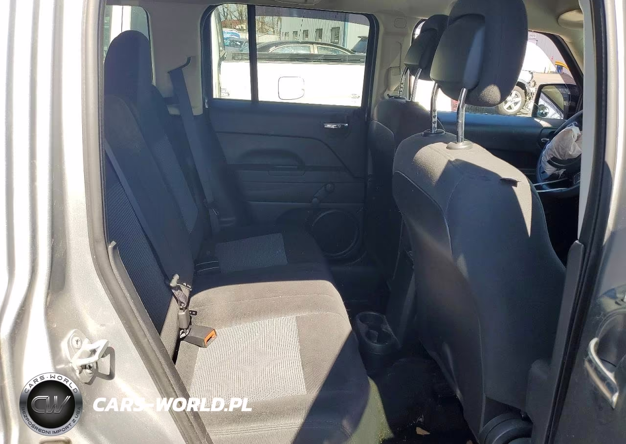 2017 Jeep Patriot Sport VIN:1C4NJPBA0HD117972 - 10