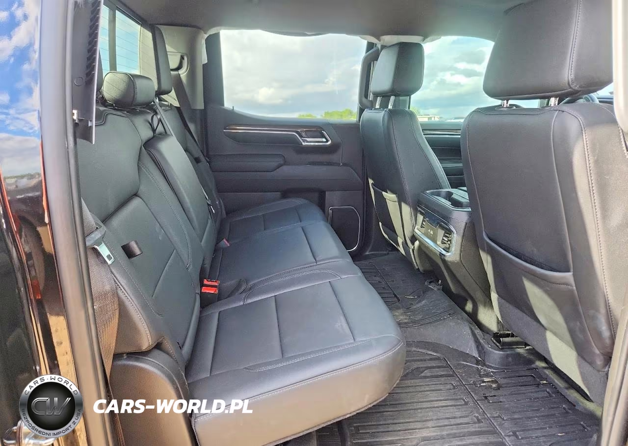 2024 GMC Sierra K1500 Elevation VIN:1GTUUCED5RZ187067 - 10