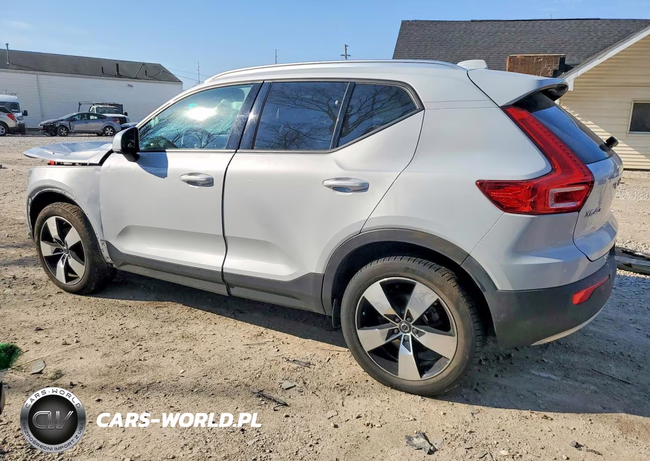 2020 Volvo Xc40 T5 Momentum VIN:YV4162UK3L2288970 - 2