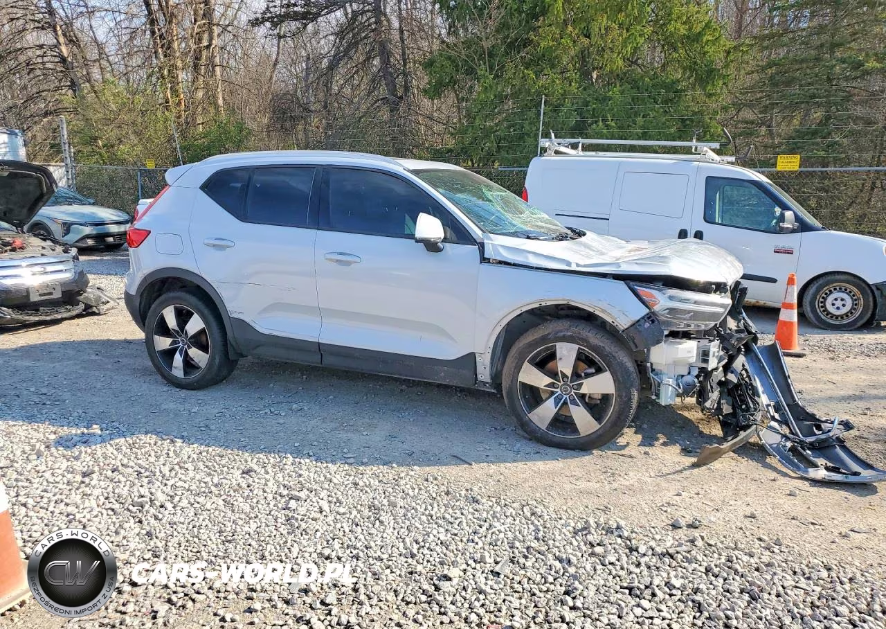 2020 Volvo Xc40 T5 Momentum VIN:YV4162UK3L2288970 - 4