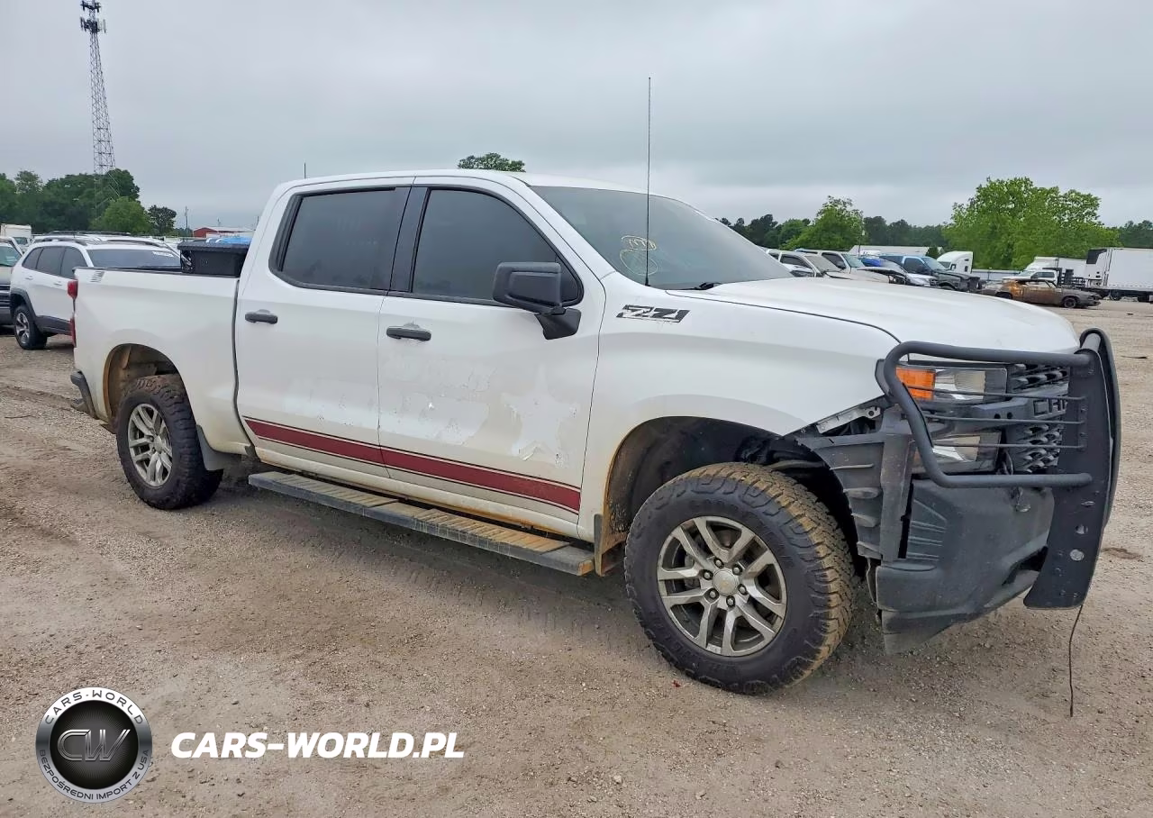 2021 Chevrolet Silverado K1500 VIN:3GCUYAEF3MG190715 - 4