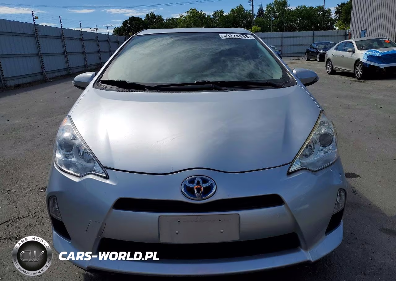 2013 Toyota Prius C One VIN:JTDKDTB30D1541734 - 5