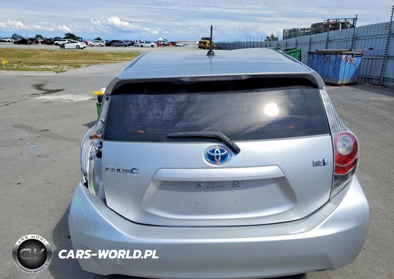 2013 Toyota Prius C One VIN:JTDKDTB30D1541734 - 6