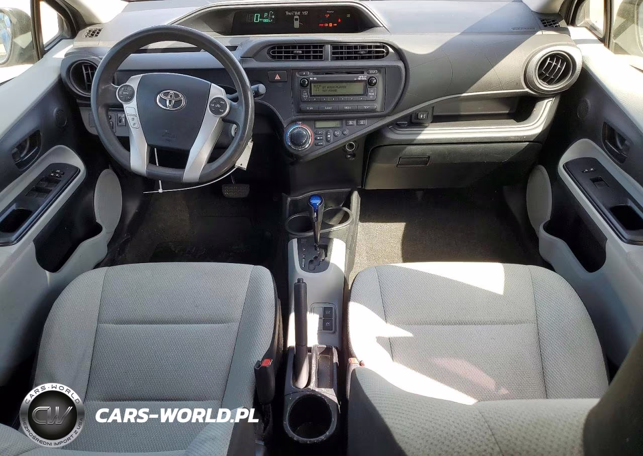 2013 Toyota Prius C One VIN:JTDKDTB30D1541734 - 8