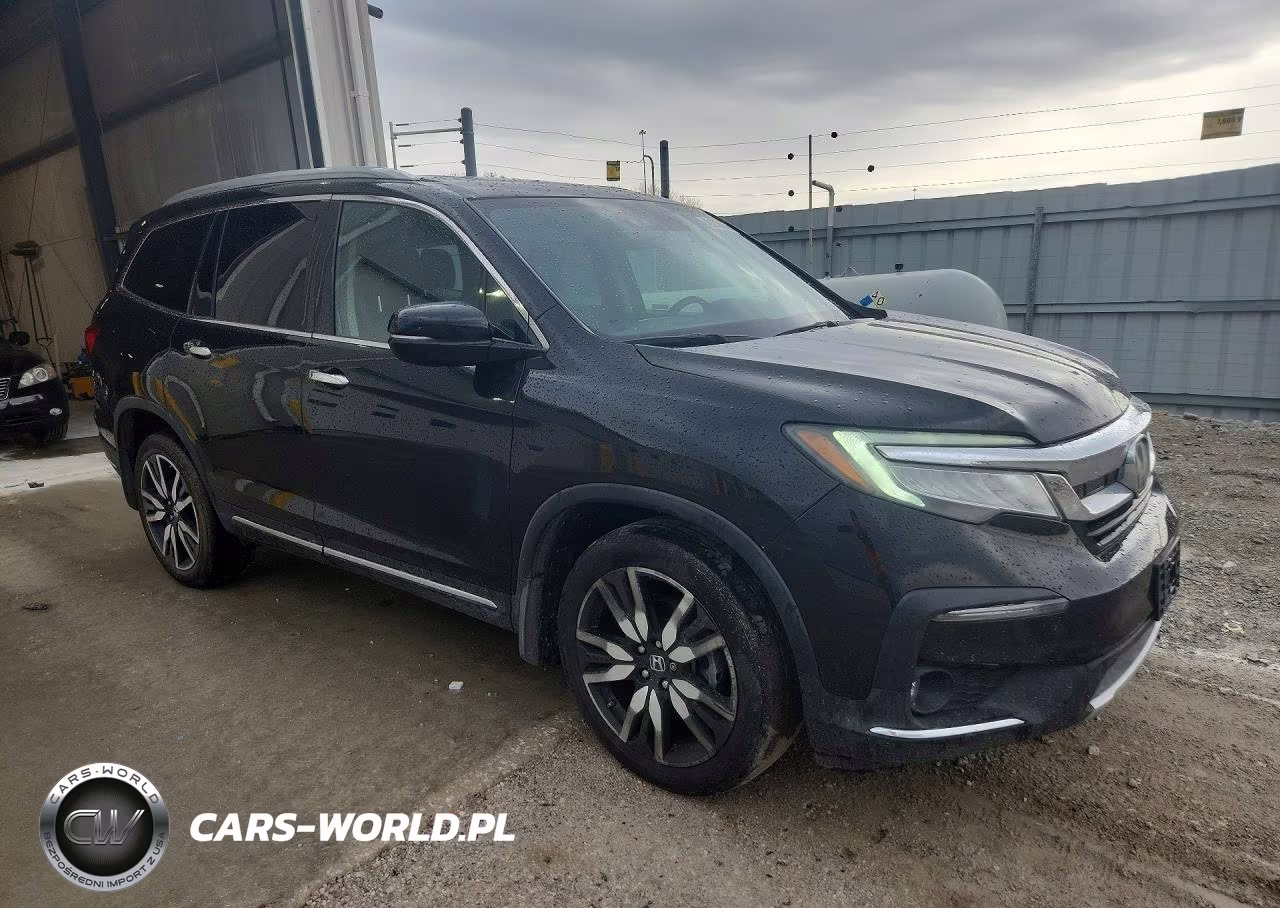 2019 Honda Pilot Touring VIN:5FNYF6H61KB078773 - 4