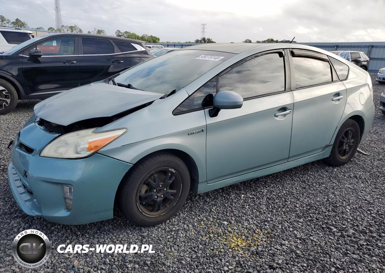 2014 Toyota Prius Two – zdjęcie 1 z 12