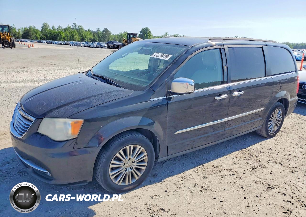 2013 Chrysler Town & Country Touring L