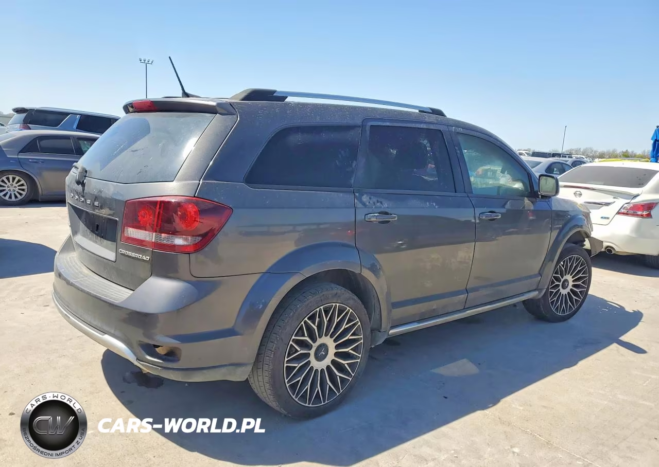 2019 Dodge Journey Crossroad VIN:3C4PDCGB1KT875380 - 6