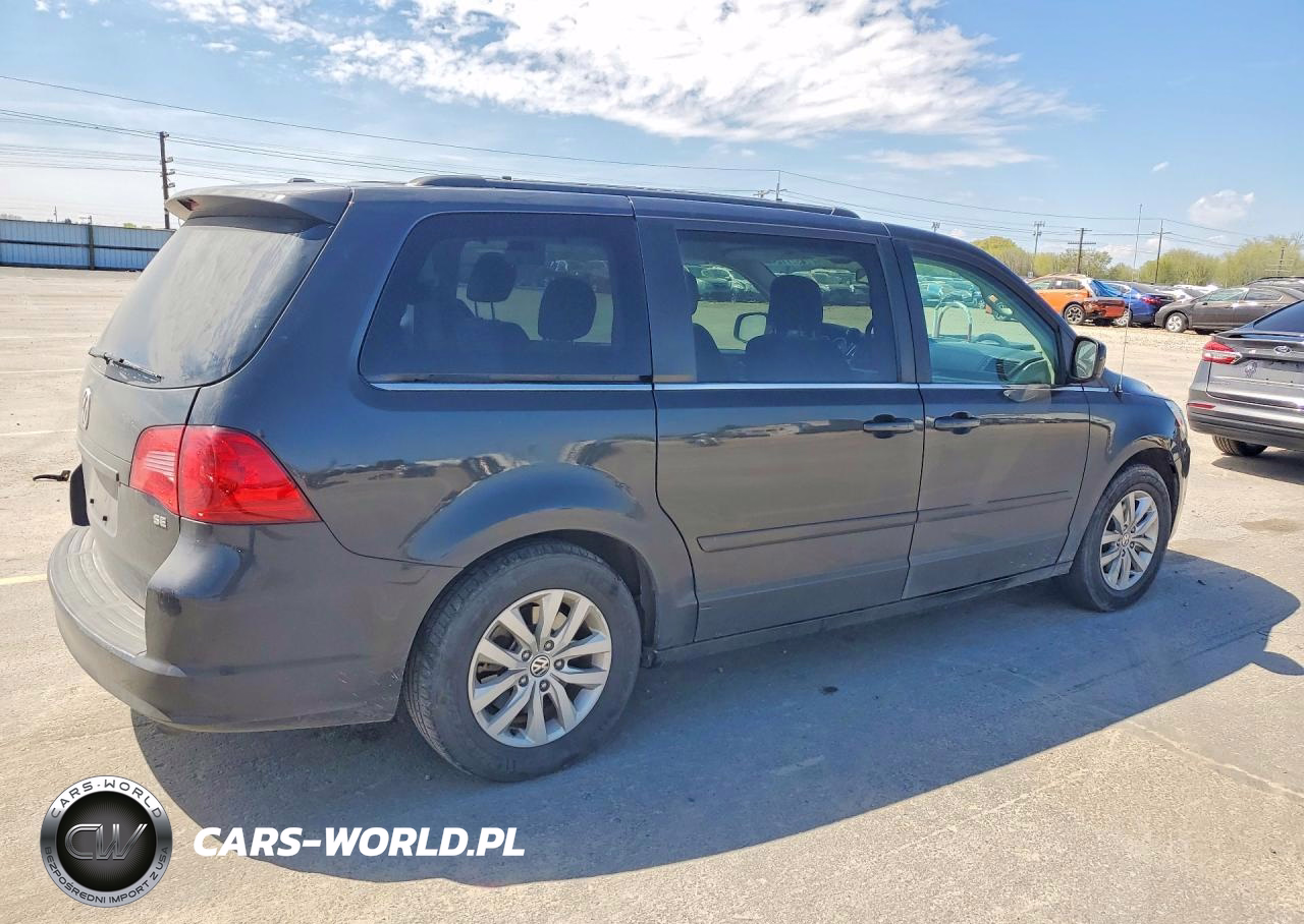 2012 Volkswagen Routan Se VIN:2C4RVABG2CR294133 - 3
