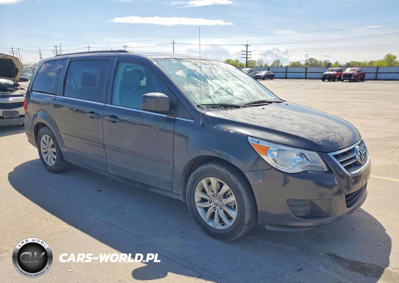 2012 Volkswagen Routan Se VIN:2C4RVABG2CR294133 - 4