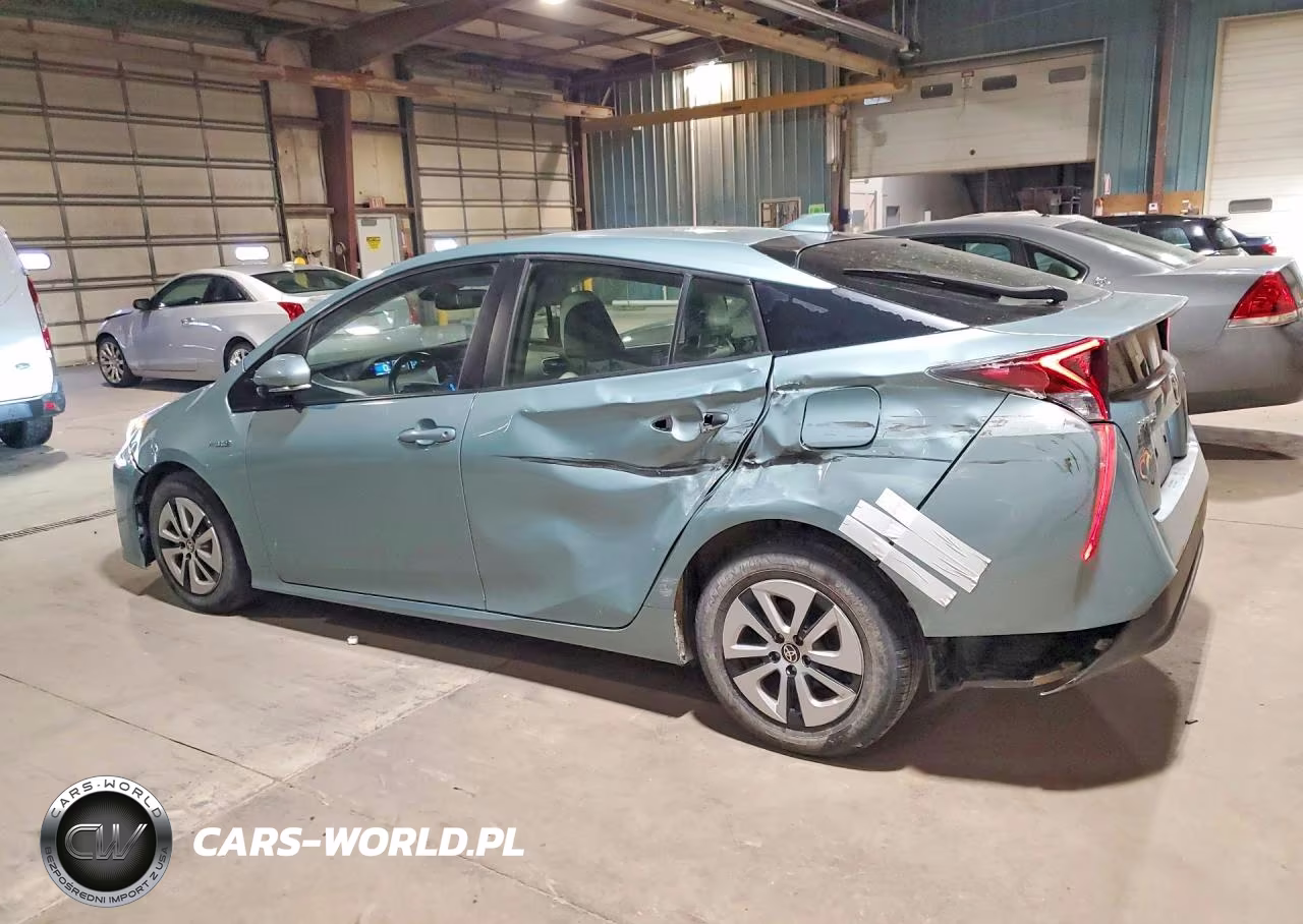 2016 Toyota Prius Four VIN:JTDKARFU7G3015768 - 2