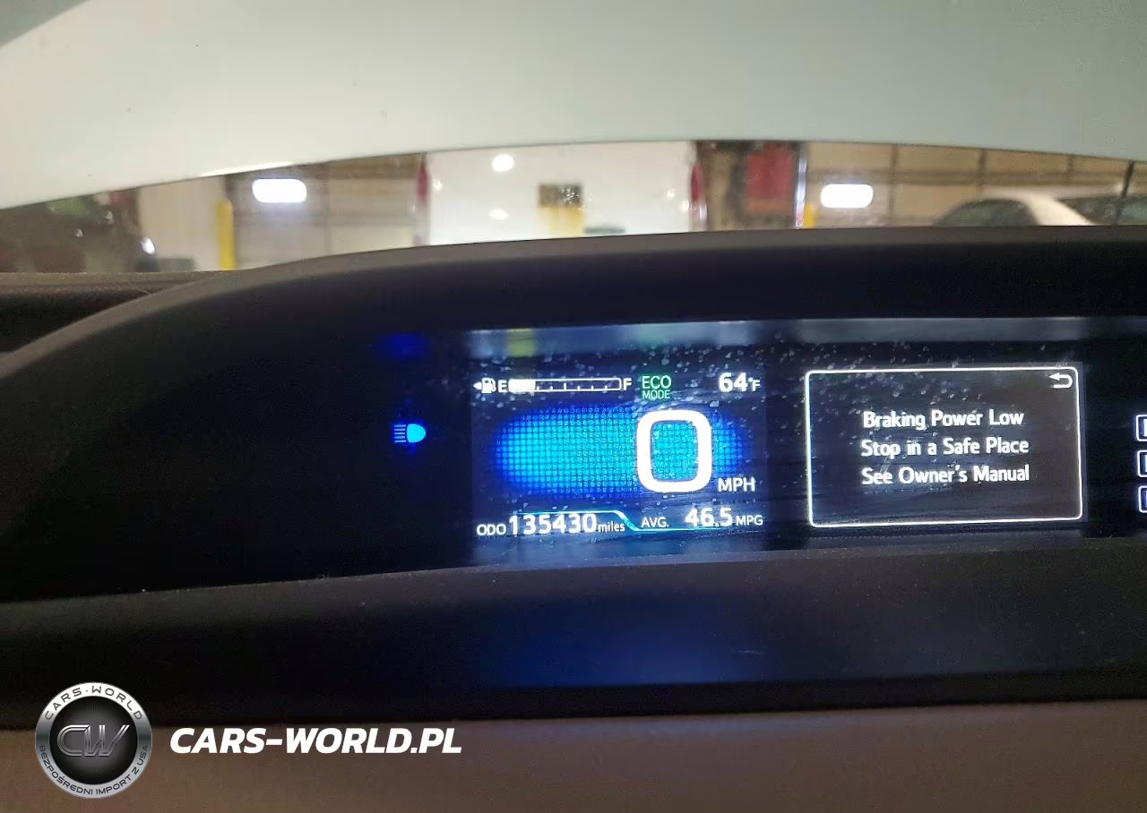 2016 Toyota Prius Four VIN:JTDKARFU7G3015768 - 9