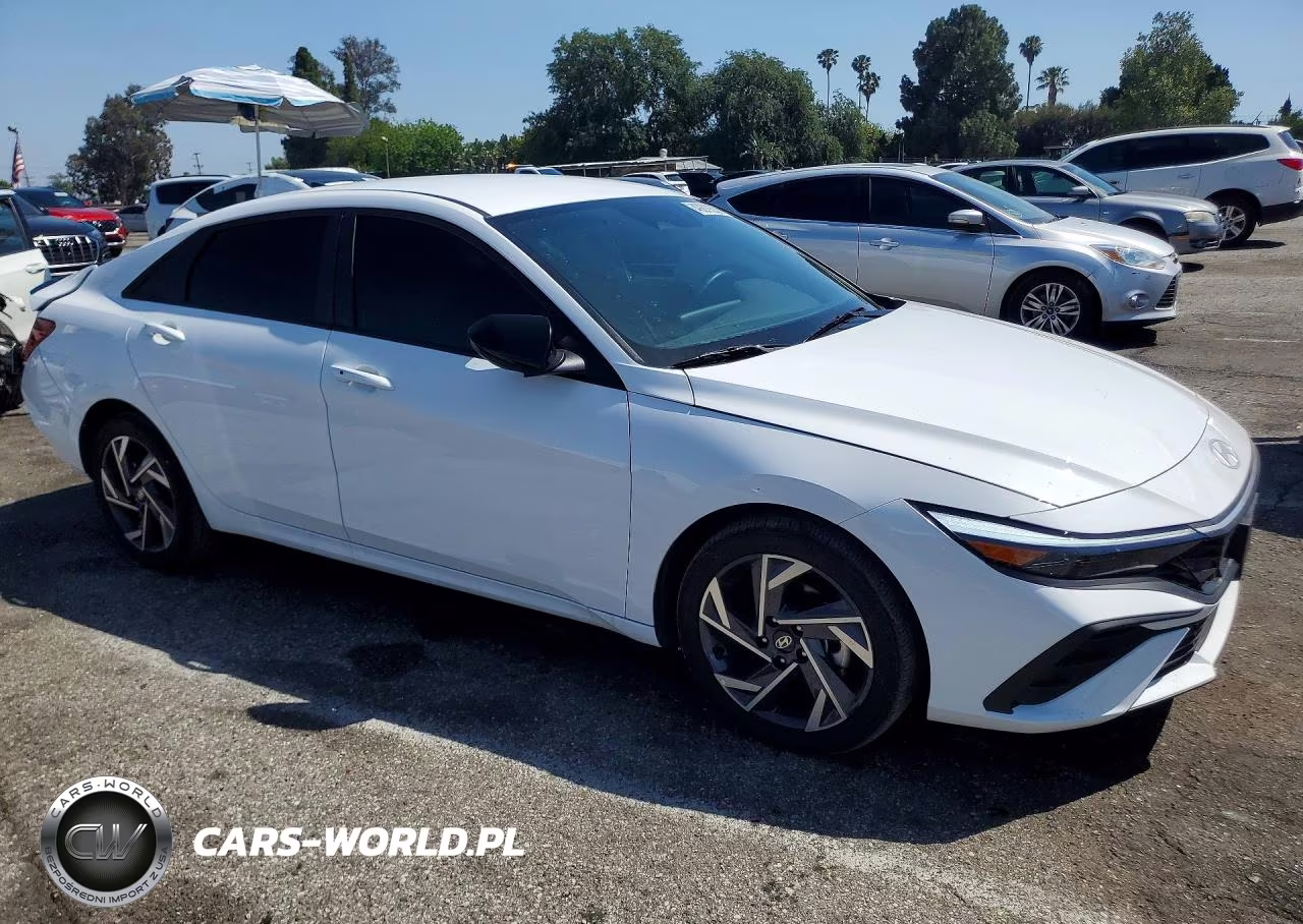 2025 Hyundai Elantra Sel Sport VIN:KMHLM4DGXSU037418 - 4