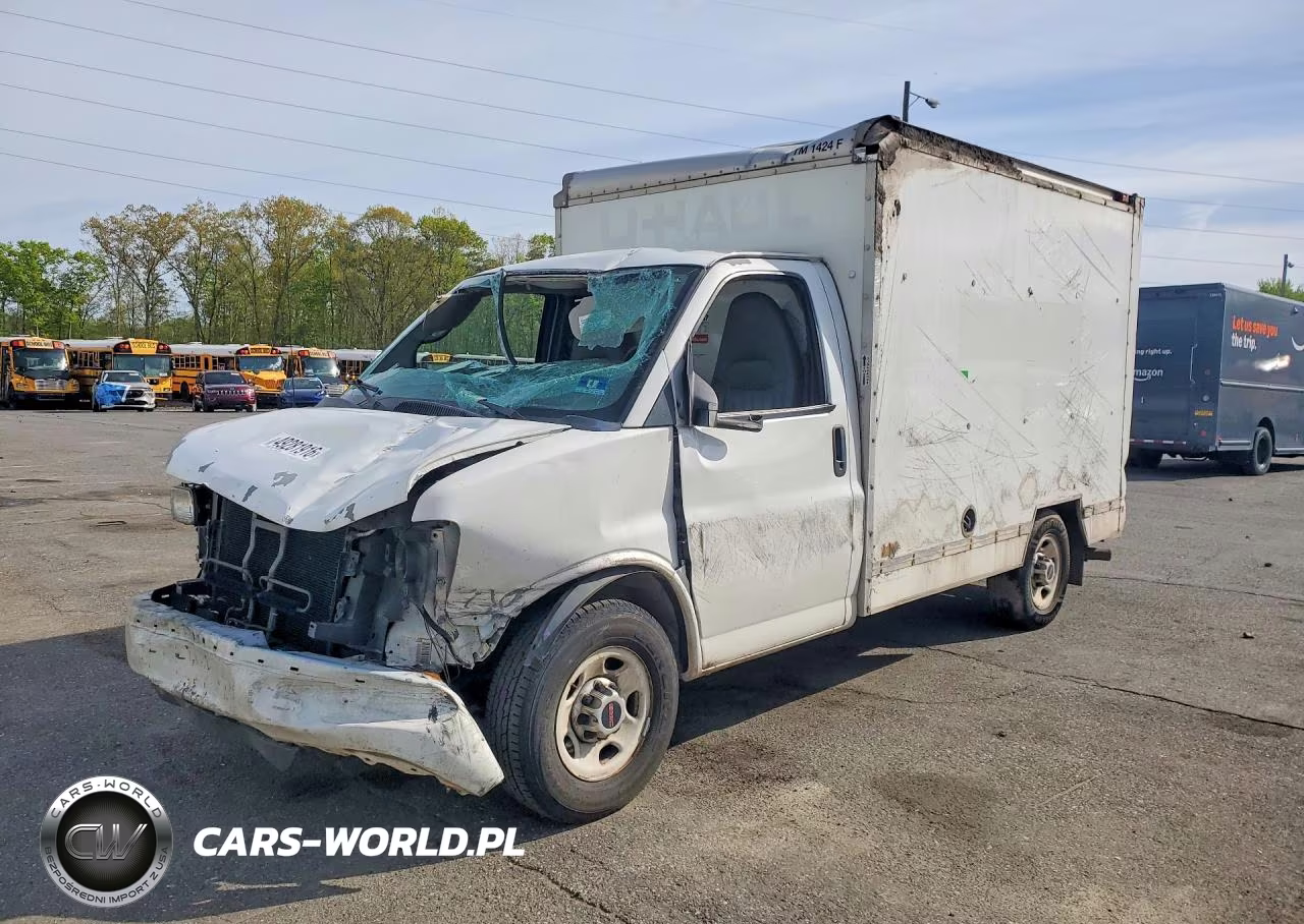 2012 GMC Savana Cutaway G3500
