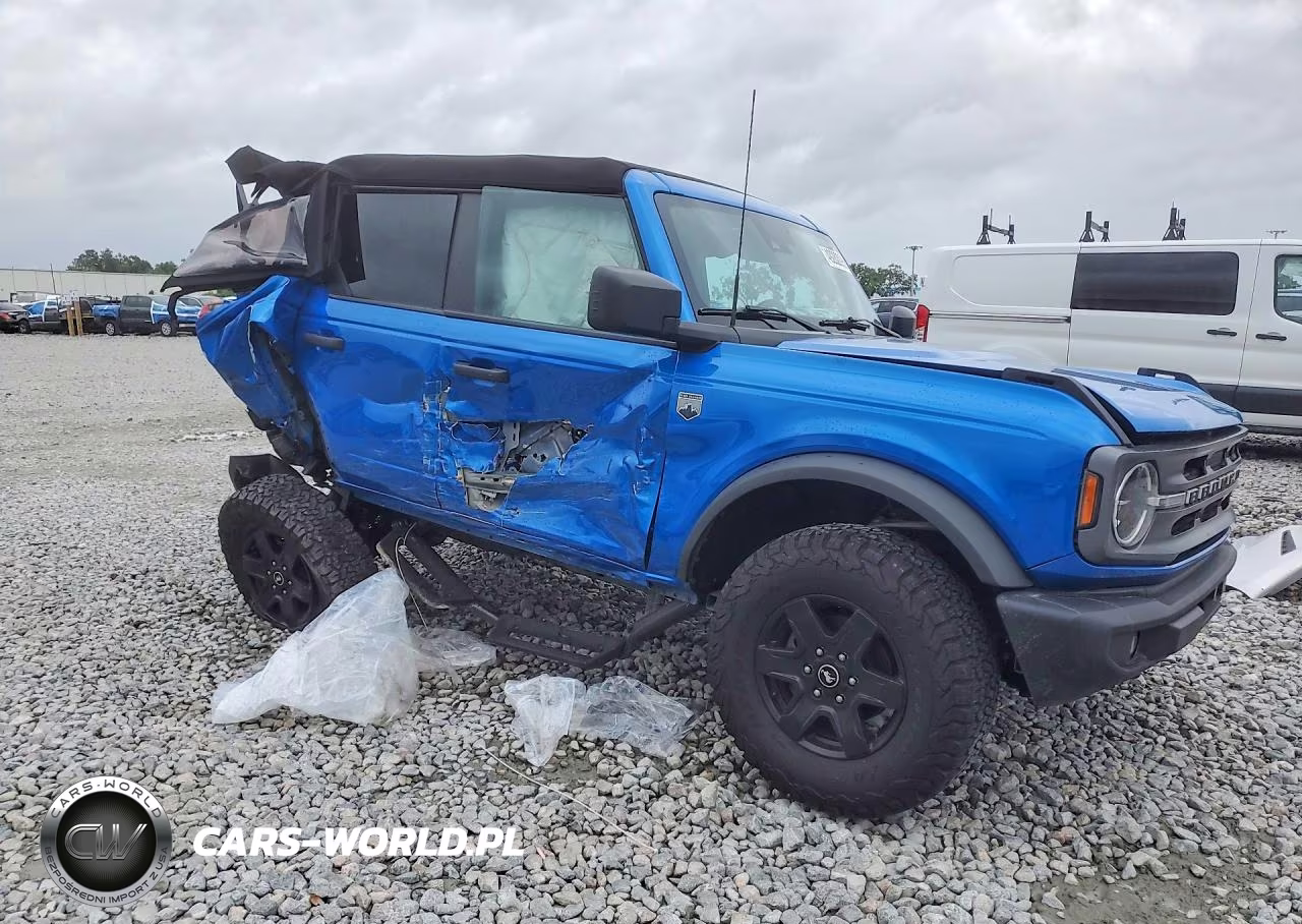2023 Ford Bronco Base VIN:1FMEE5BP9PLA98724 - 4