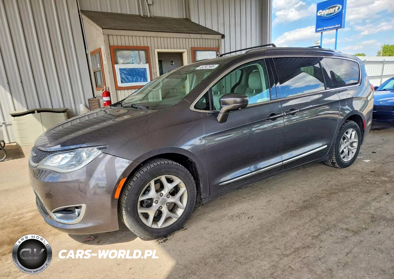 2017 Chrysler Pacifica Touring L Plus – zdjęcie 1 z 13