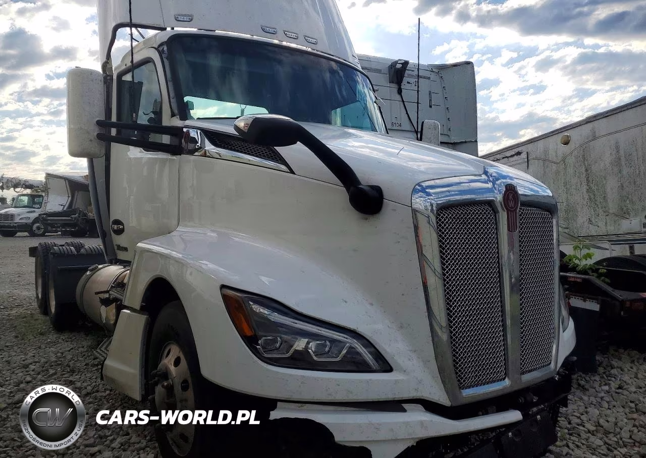 2022 Kenworth T680 Semi Truck VIN:1XKYD49XXNJ479032 - 9