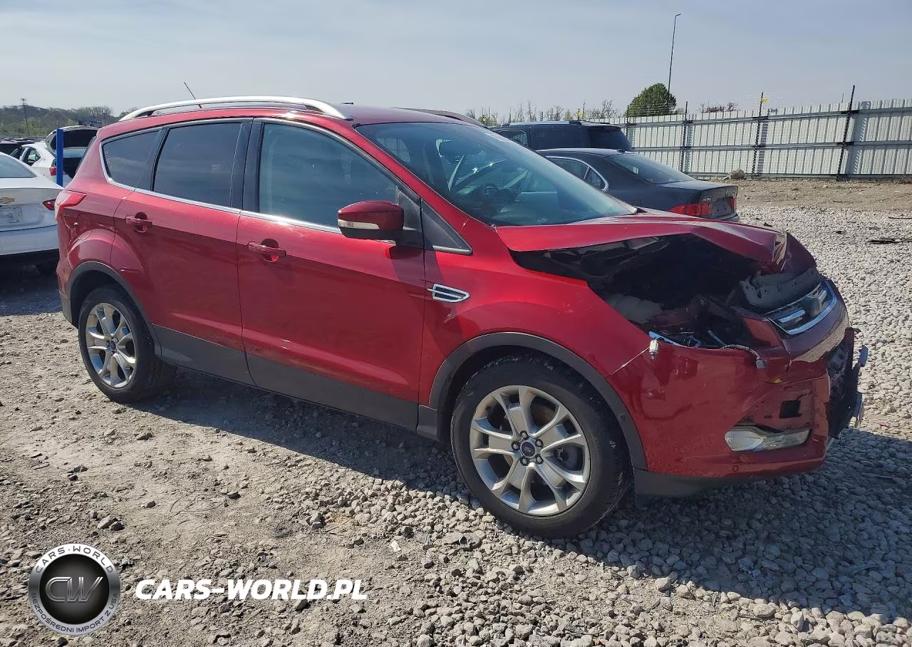 2015 Ford Escape Titanium VIN:1FMCU9J9XFUC05700 - 4
