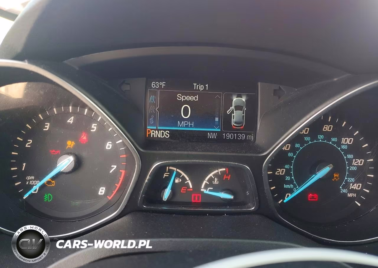 2015 Ford Escape Titanium VIN:1FMCU9J9XFUC05700 - 9