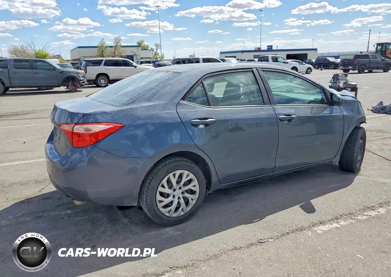 2019 Toyota Corolla Le VIN:5YFBURHE8KP932022 - 3