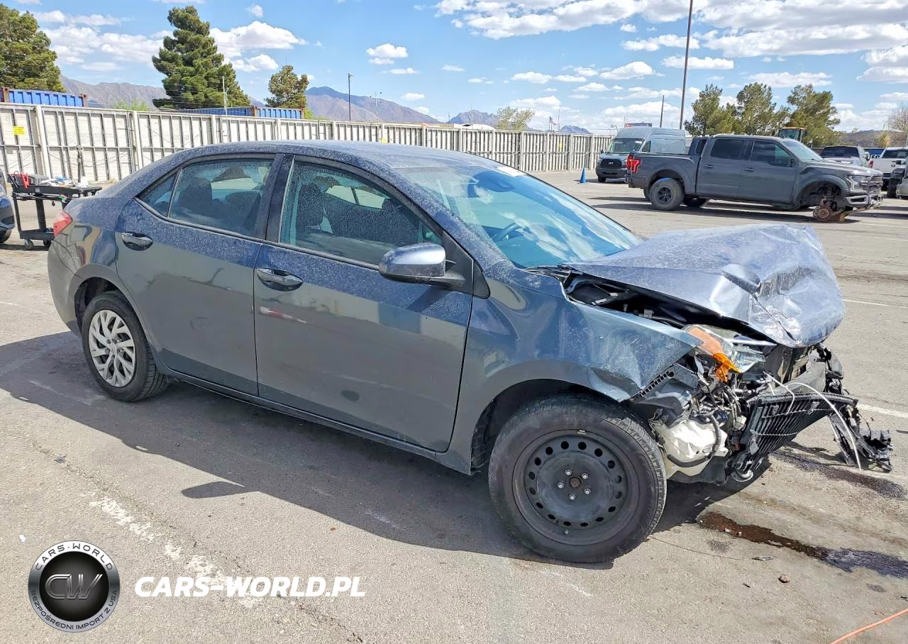 2019 Toyota Corolla Le VIN:5YFBURHE8KP932022 - 4
