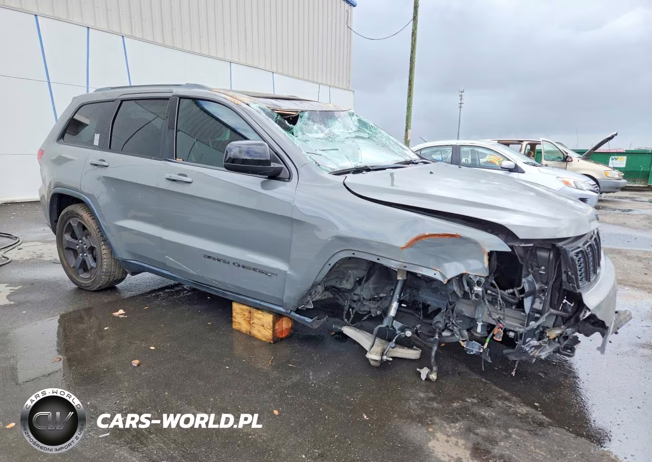 2019 Jeep Grand Cherokee Laredo VIN:1C4RJEAG7KC826696 - 4