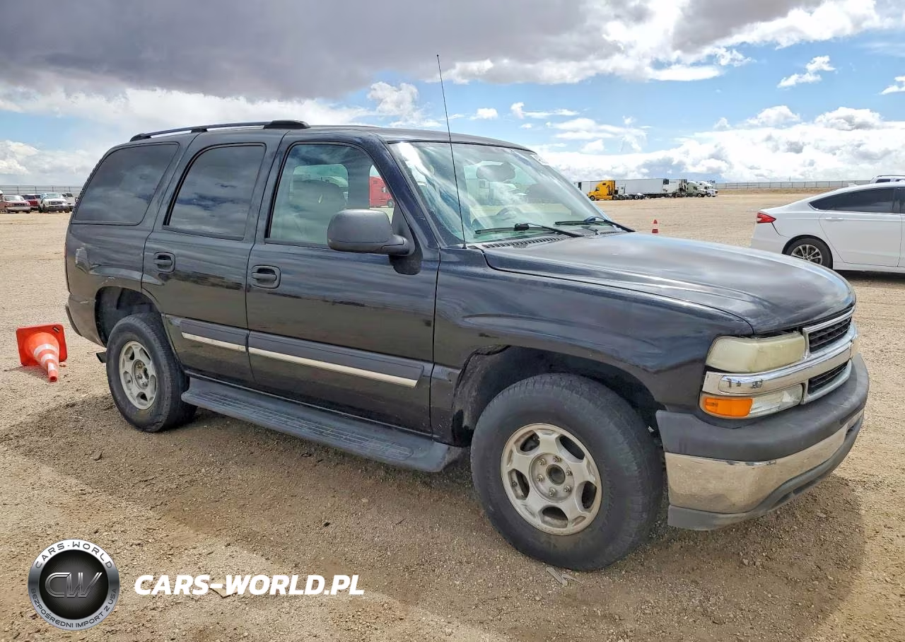 2004 Chevrolet Tahoe C1500 VIN:1GNEC13V24J276214 - 4