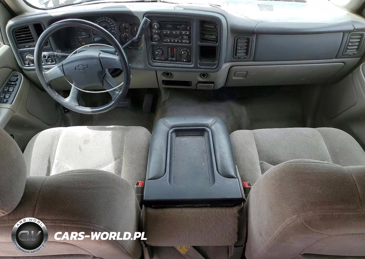 2004 Chevrolet Tahoe C1500 VIN:1GNEC13V24J276214 - 8