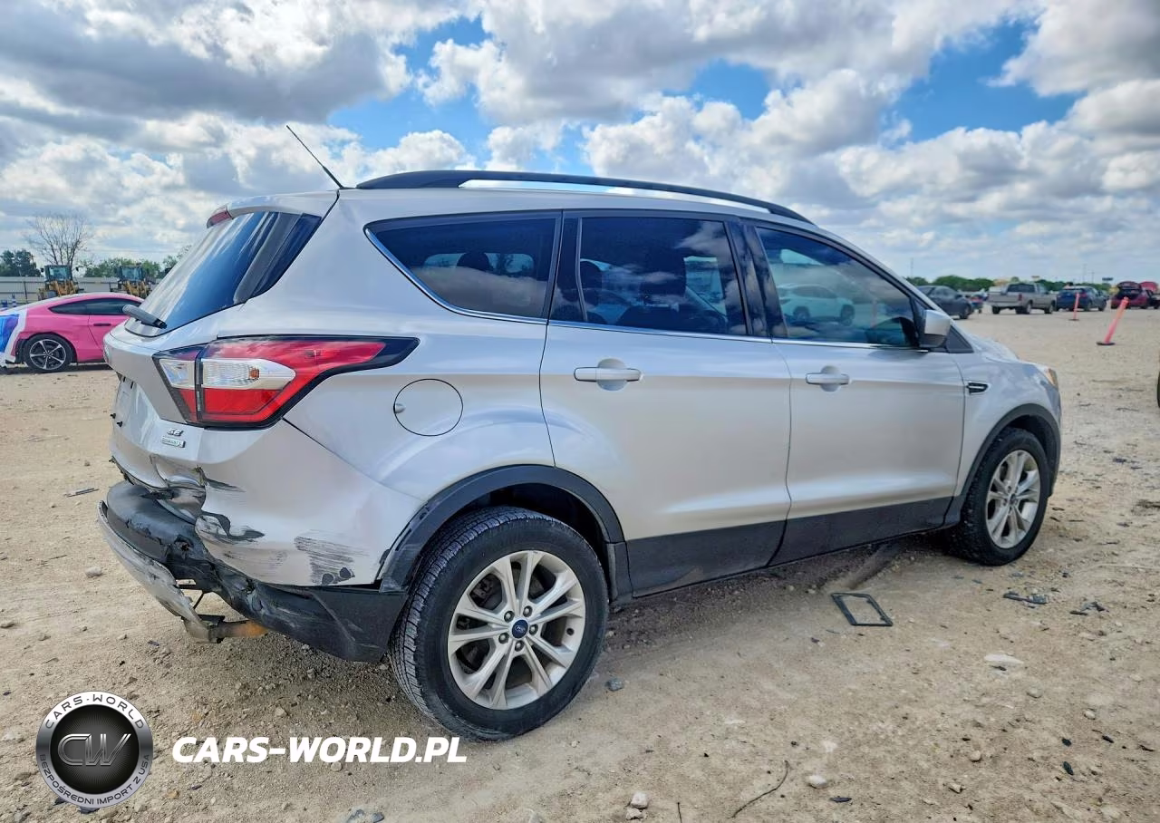2018 Ford Escape Se VIN:1FMCU0GD6JUA84034 - 3