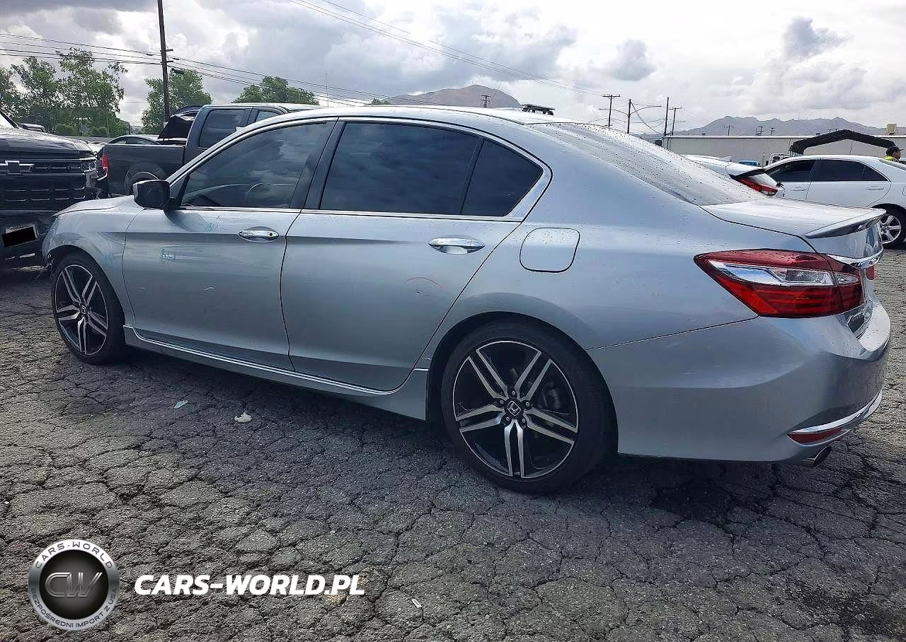 2017 Honda Accord Sport VIN:1HGCR2F5XHA065320 - 2