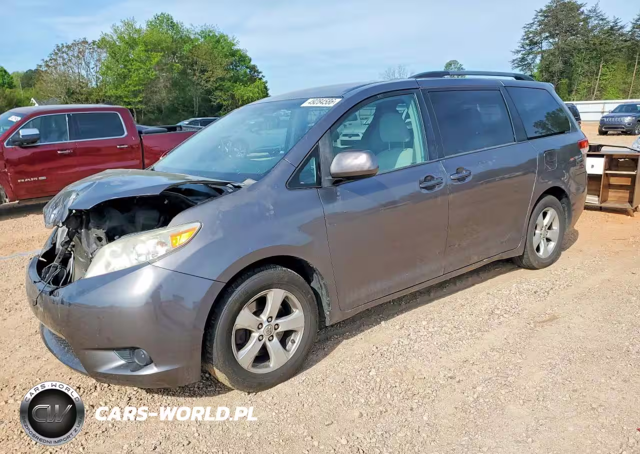 2014 Toyota Sienna Le