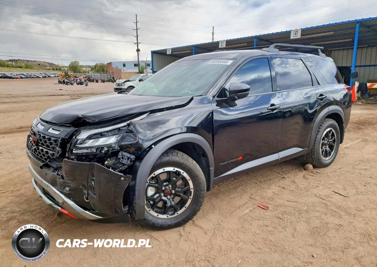 2026 Nissan Pathfinder Sv