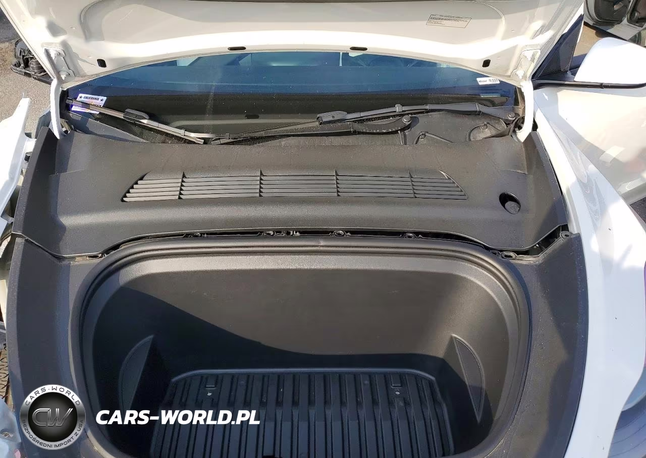 2022 Tesla Model Y VIN:7SAYGDEE9NF558760 - 12
