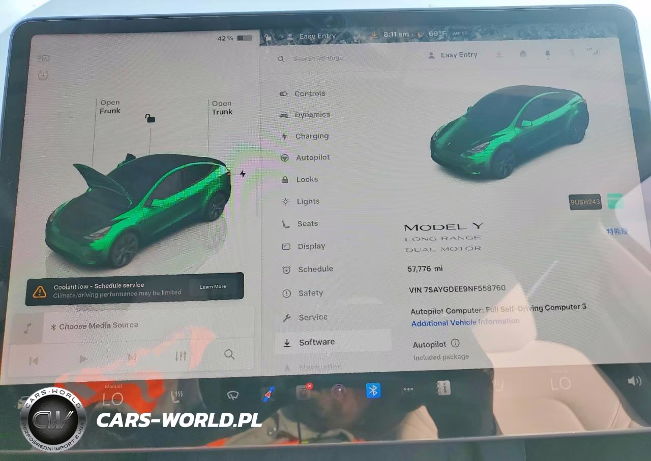 2022 Tesla Model Y VIN:7SAYGDEE9NF558760 - 9