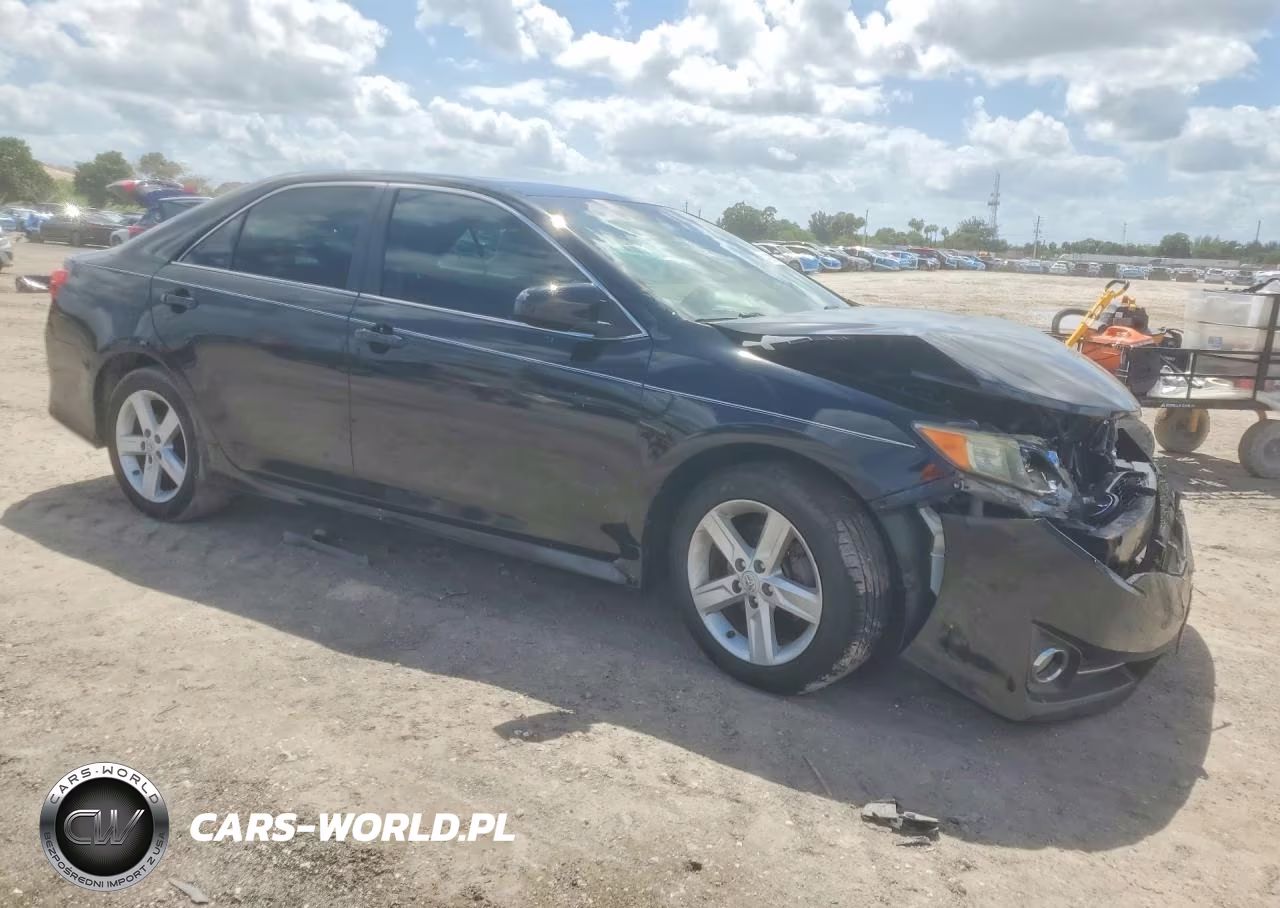 2013 Toyota Camry Se VIN:4T1BF1FK5DU665055 - 4