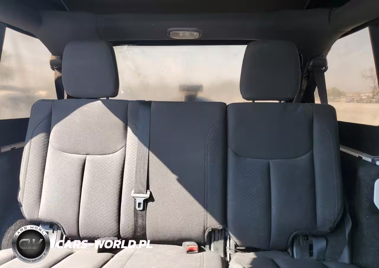 2018 JEEP WRANGLER U VIN:1C4BJWDG1JL924818 - 10