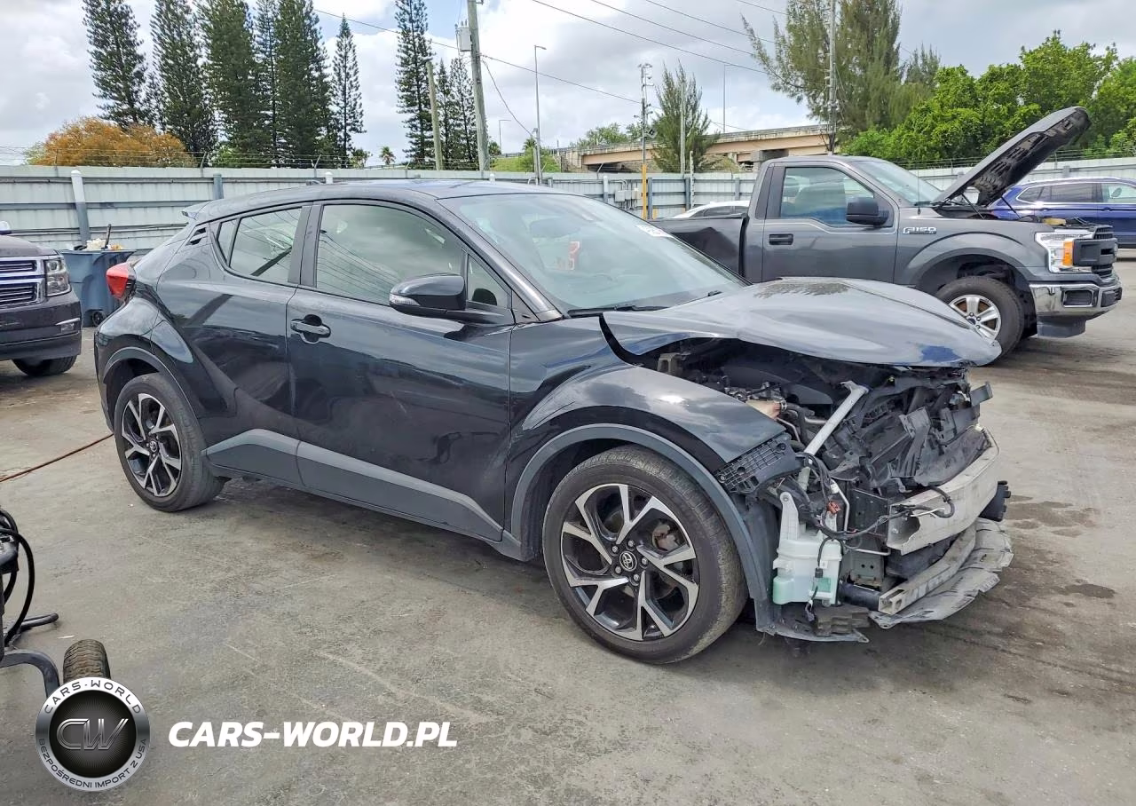 2018 Toyota C-Hr Xle Premium VIN:JTNKHMBX6J1004712 - 4