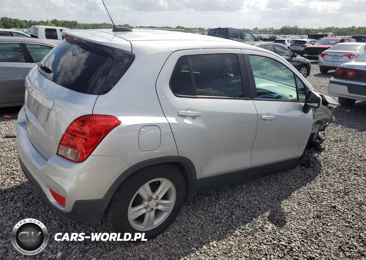 2020 Chevrolet Trax Ls VIN:3GNCJKSB3LL296571 - 3