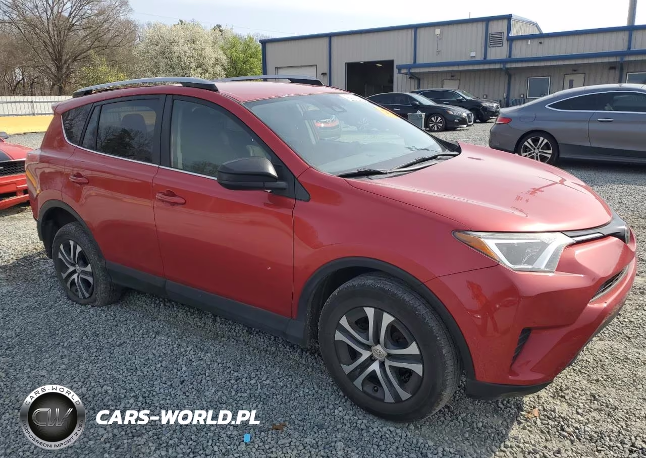 2017 Toyota Rav4 Le VIN:JTMBFREV5HJ135433 - 4