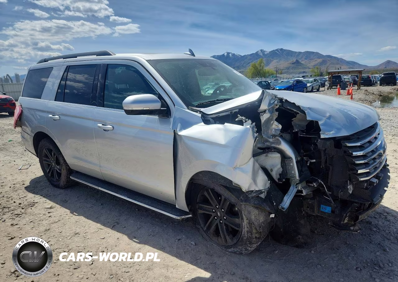 2019 Ford Expedition Xlt VIN:1FMJU1JT2KEA24020 - 4