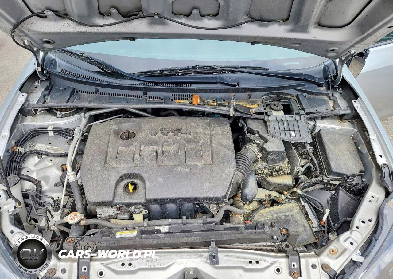 2018 Toyota Corolla Le VIN:2T1BURHE4JC071047 - 11