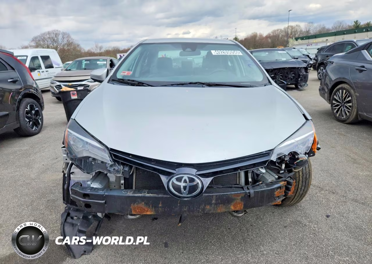 2018 Toyota Corolla Le VIN:2T1BURHE4JC071047 - 5