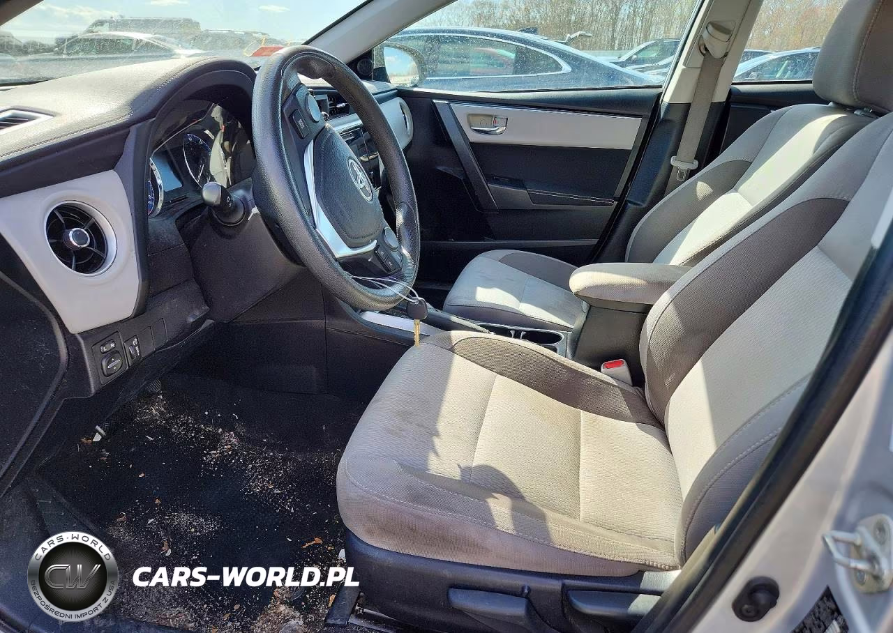 2018 Toyota Corolla Le VIN:2T1BURHE4JC071047 - 7