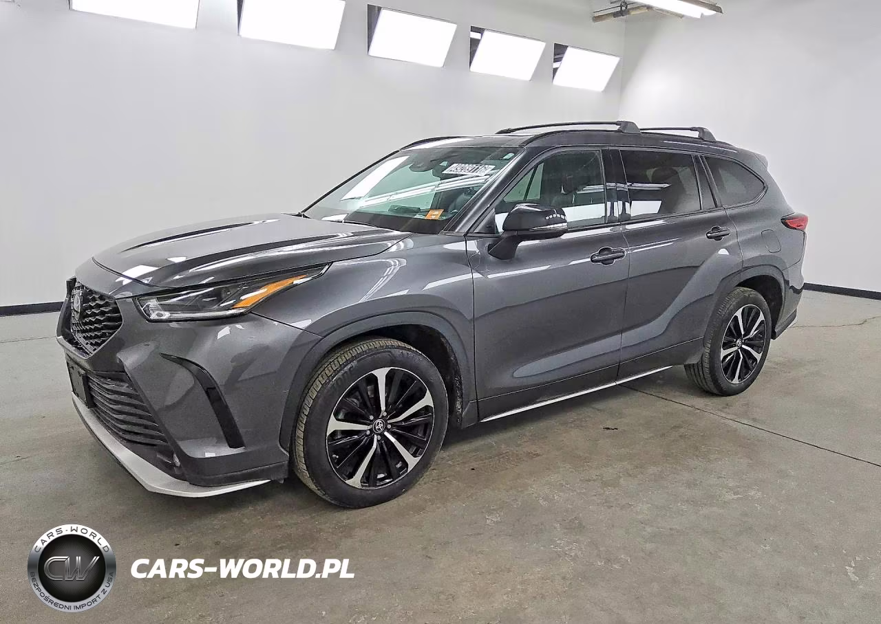 2022 Toyota Highlander Xse