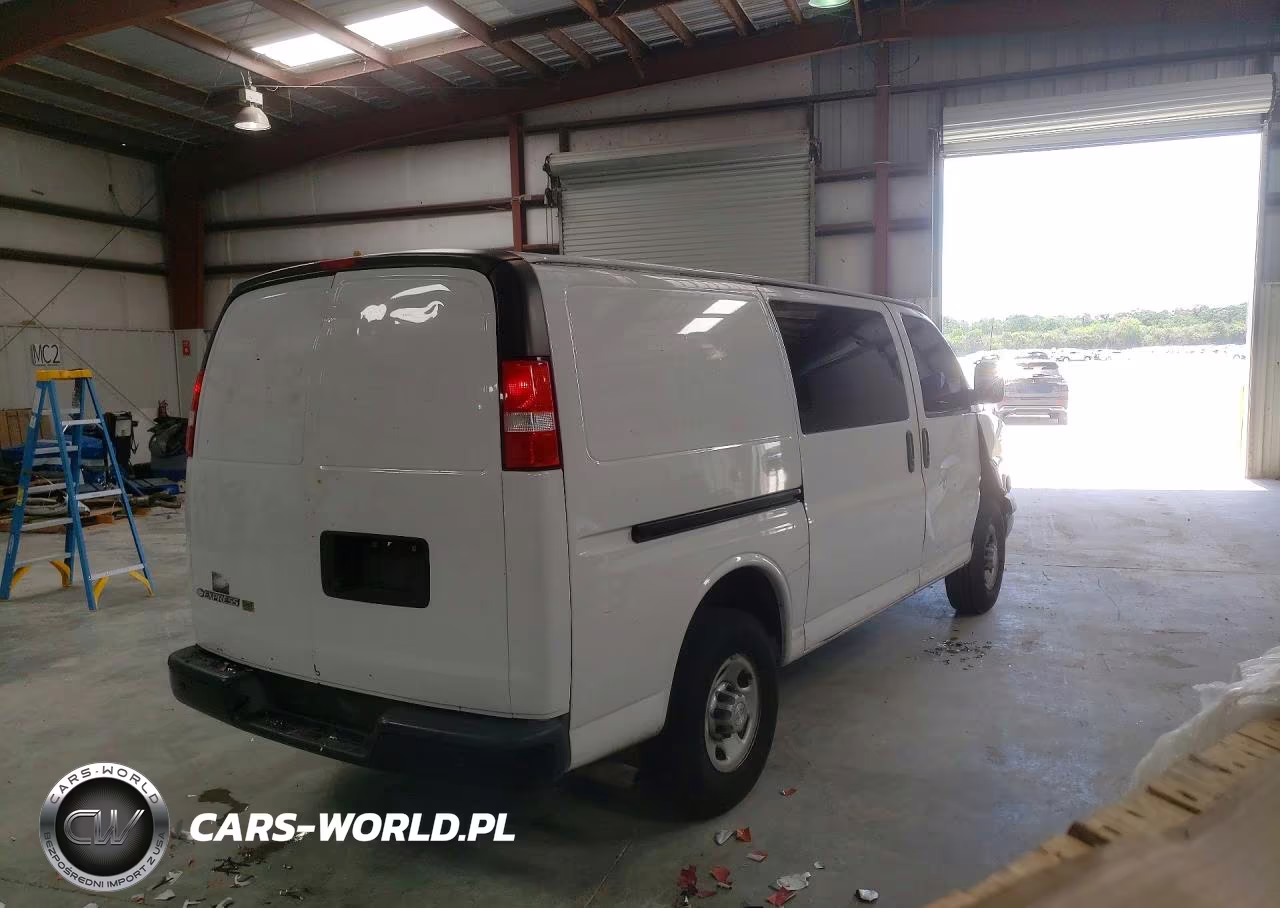2020 Chevrolet Express 2500 Cargo Utility - Service Van VIN:1GCWGAFP5L1276611 - 3