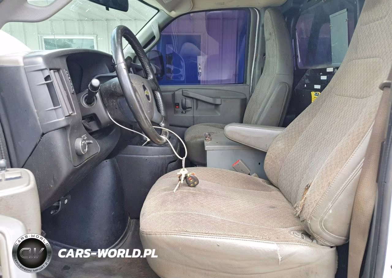2020 Chevrolet Express 2500 Cargo Utility - Service Van VIN:1GCWGAFP5L1276611 - 7