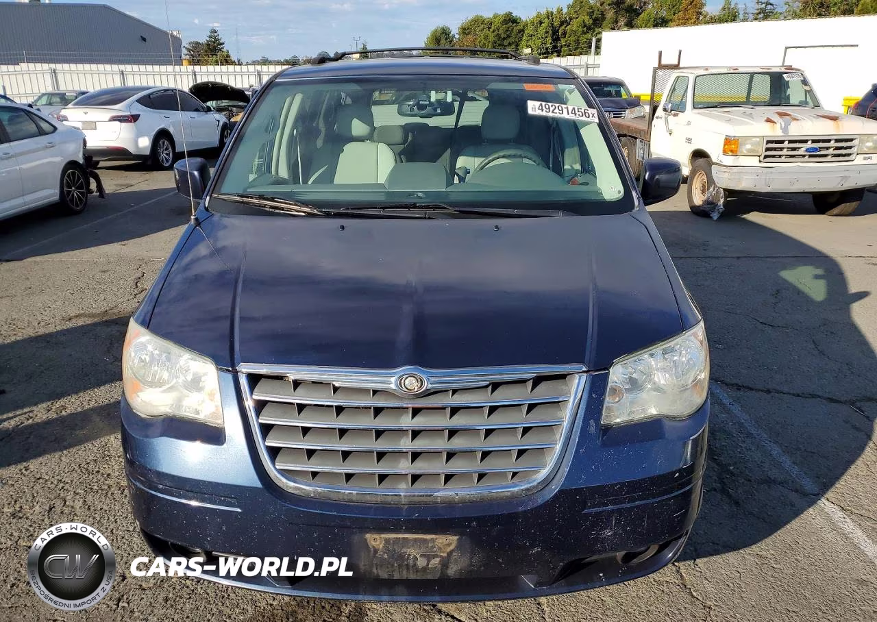 2009 Chrysler Town & Country Touring VIN:2A8HR54119R614348 - 5